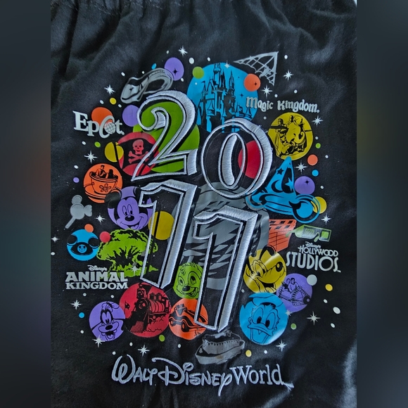 2011 Disneyland Park Resort Drawstring Backpack with Side Zip - Picture 2 of 12